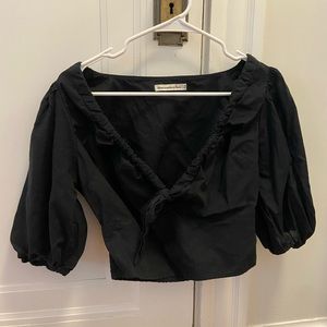 Abercrombie cropped puff sleeve blouse